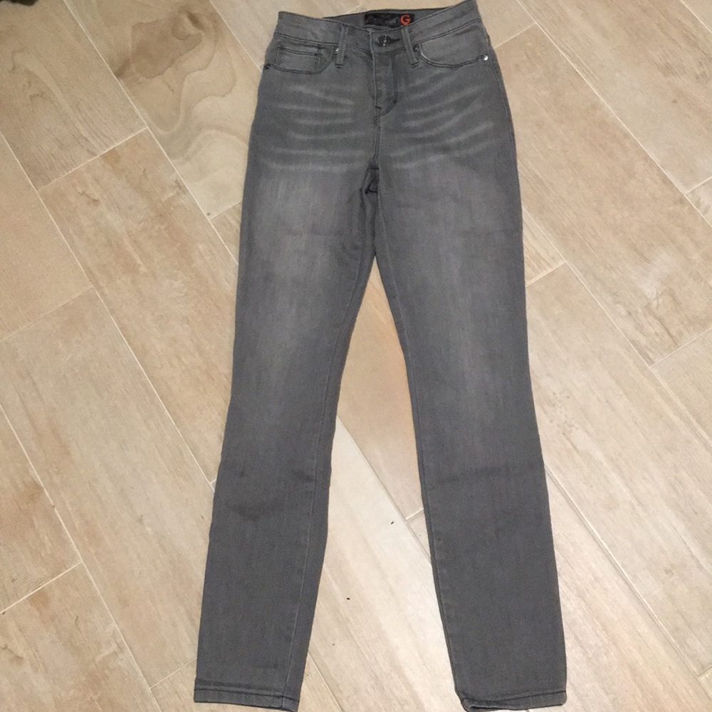 High Waisted Gray Guess Jeans